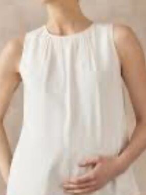 Worthington White Sleeveless Pleated Yoke Camisole